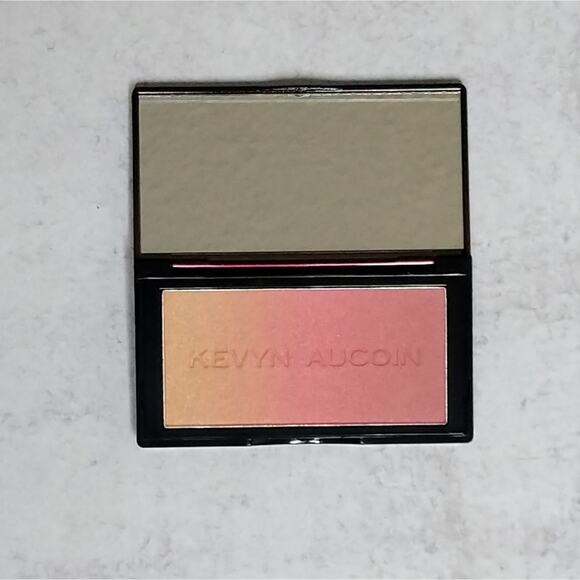 Kevyn Aucoin The Neo-Blush - Size O/S - NIB - Picture 4 of 4